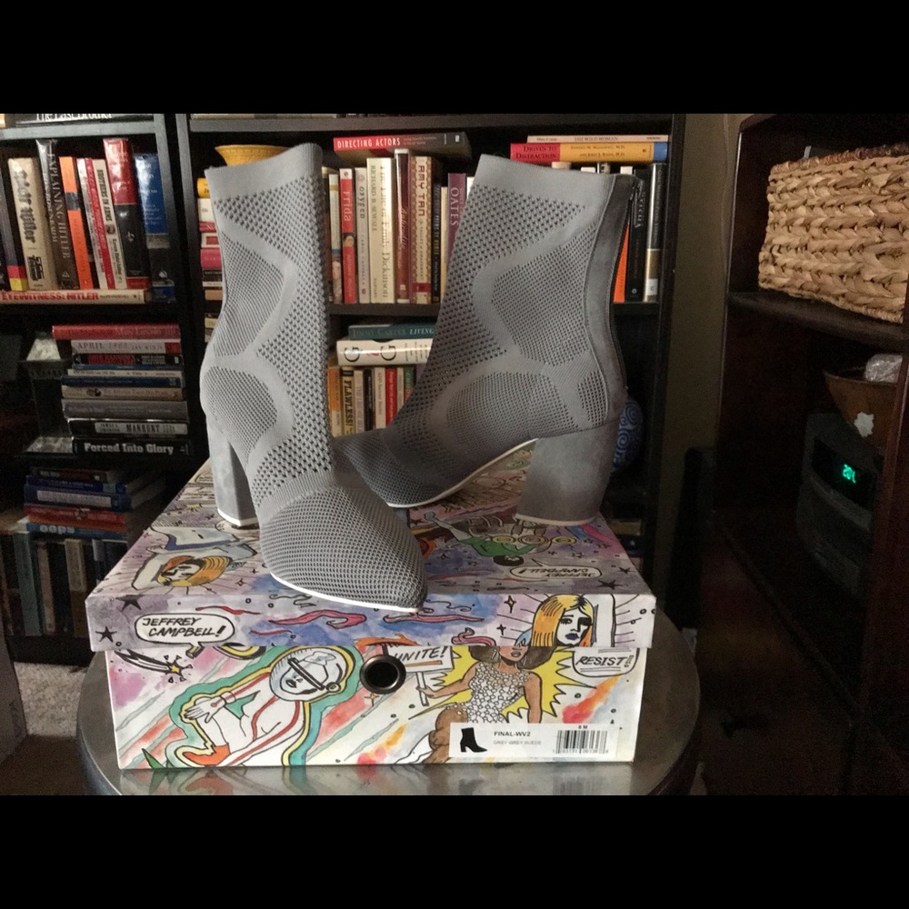 hot Hot HOT!!!  Fashionistas:  Badass Booties! - Picture 3 of 6